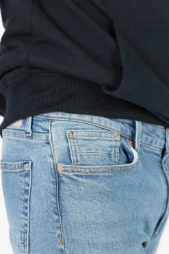 Jeans Dylan Tapered Corte Slim