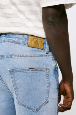 Jeans Regular Lavagem Clara