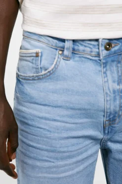 Jeans Regular Lavagem Clara