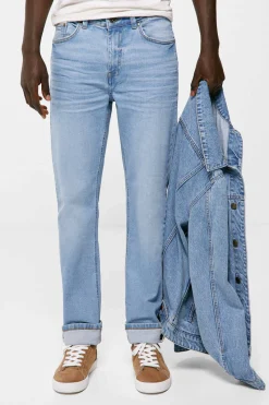 Jeans Regular Lavagem Clara