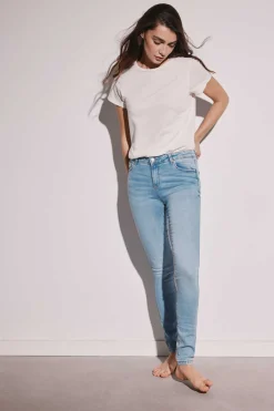 Jeans Slim Lavagem Sustentavel