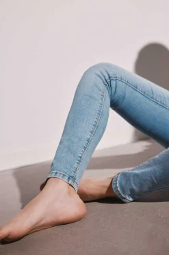 Jeans Slim Lavagem Sustentavel