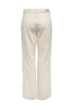 Jeans Straight Com Quatro Bolsos