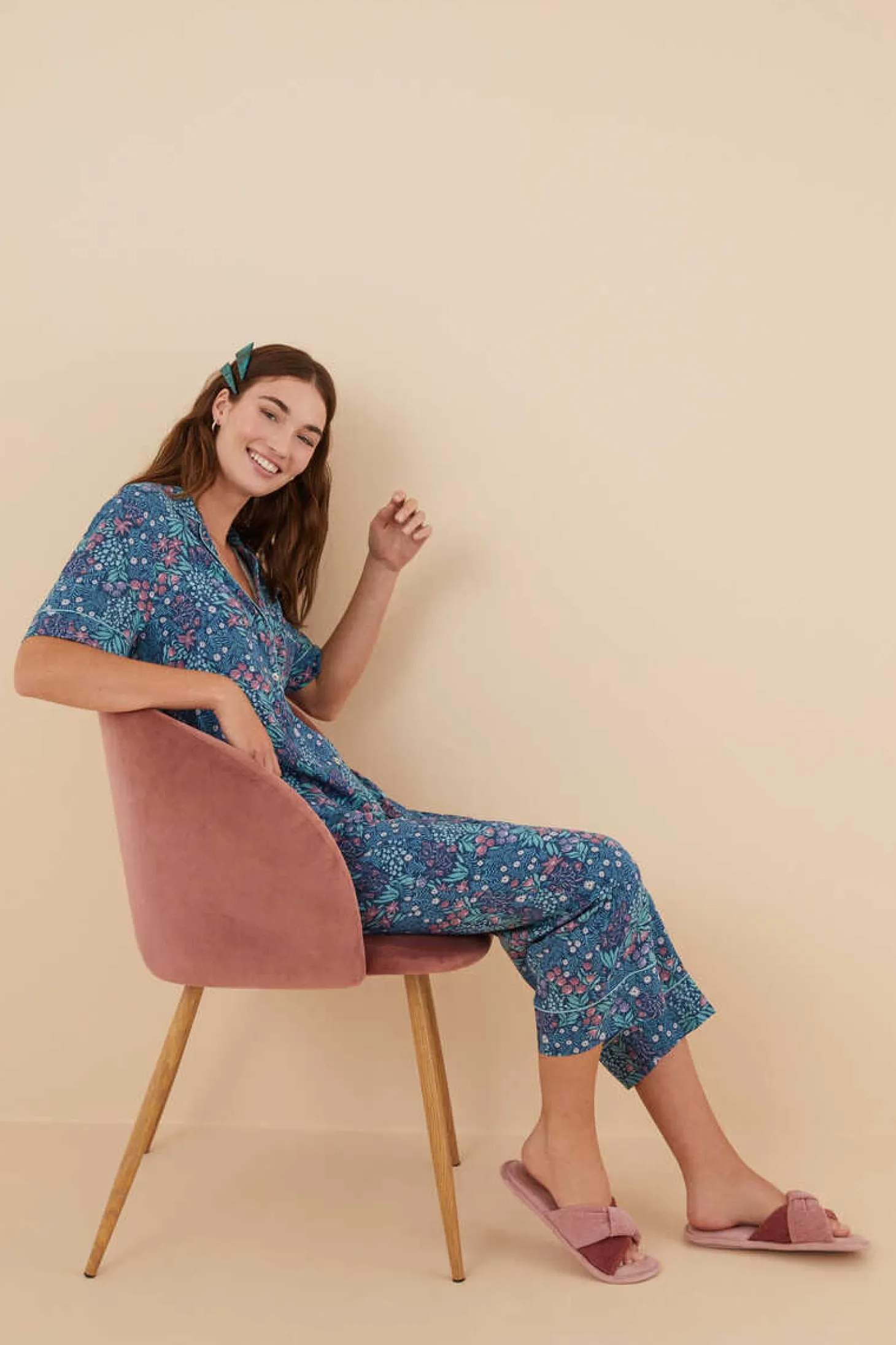 Pijama Camiseiro Capri Com Estampado De Moniquilla Em