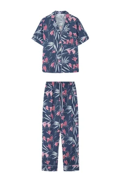 Pijama Camiseiro Com Estampado De Flores De Moniquilla