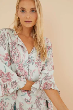 Pijama Paisley Manga Curta Folho Calcas Capri