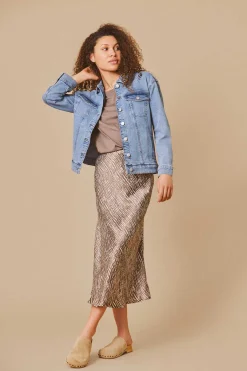 Saia Acetinada Com Folho Vila