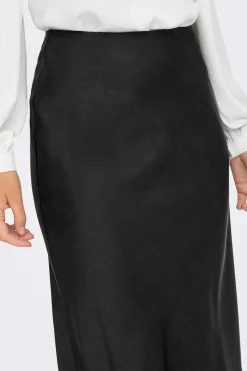 Saia Comprida Acetinada