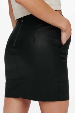 Saia Curta Com Bolsos Laterais