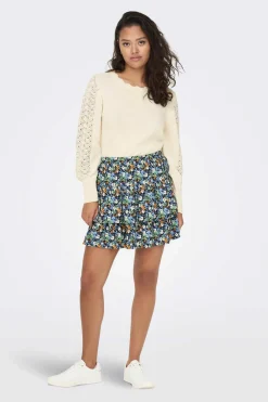 Saia Curta De Folhos