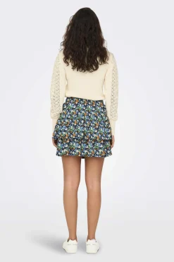 Saia Curta De Folhos