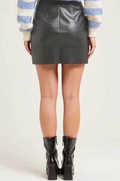 Saia Curta De Polipele