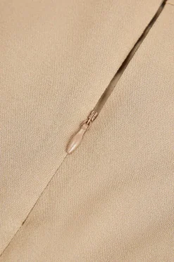 Saia Curta Tecido Elastico