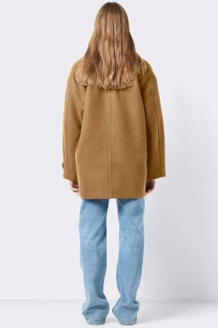 Sobretudo Com Botoes Dianteiros