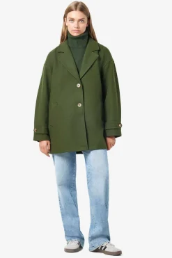 Sobretudo Com Botoes Dianteiros