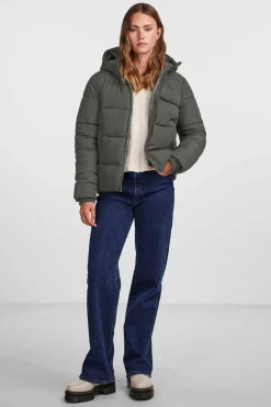 Sobretudo Curto Acolchoado