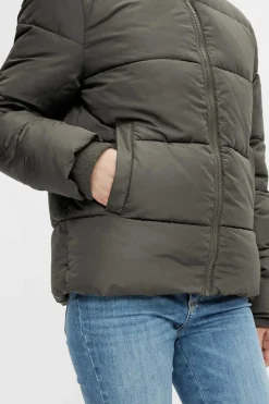 Sobretudo Curto Acolchoado