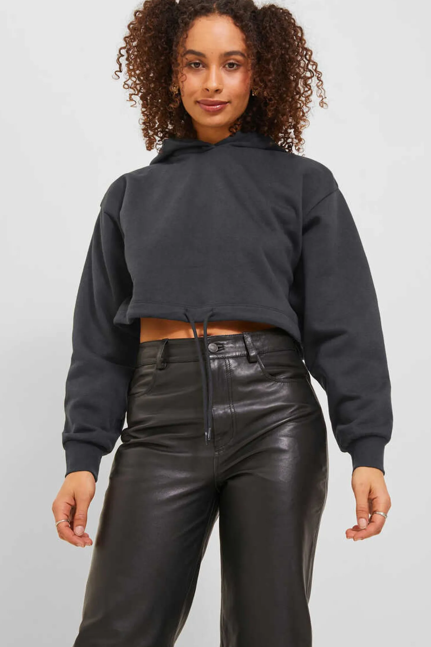 Sweatshirt De Mulher Cropped Com Capuz