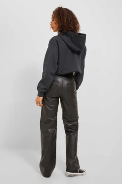 Sweatshirt De Mulher Cropped Com Capuz