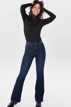 Top Canelado Detalhe De Renda