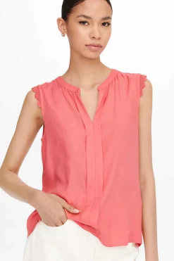 Top Sem Mangas Com Decote Em Bico.