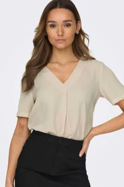 Topo Do Pescoco Em V