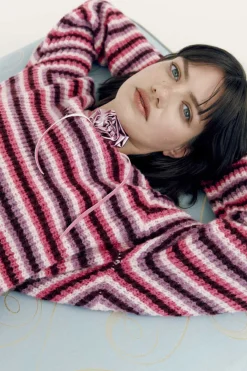 T-Shirt De Malha De Gola Fechada