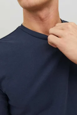 T-Shirt De Manga Curta De Pescoco De Tripulacao Com Impressao Nas Costas.