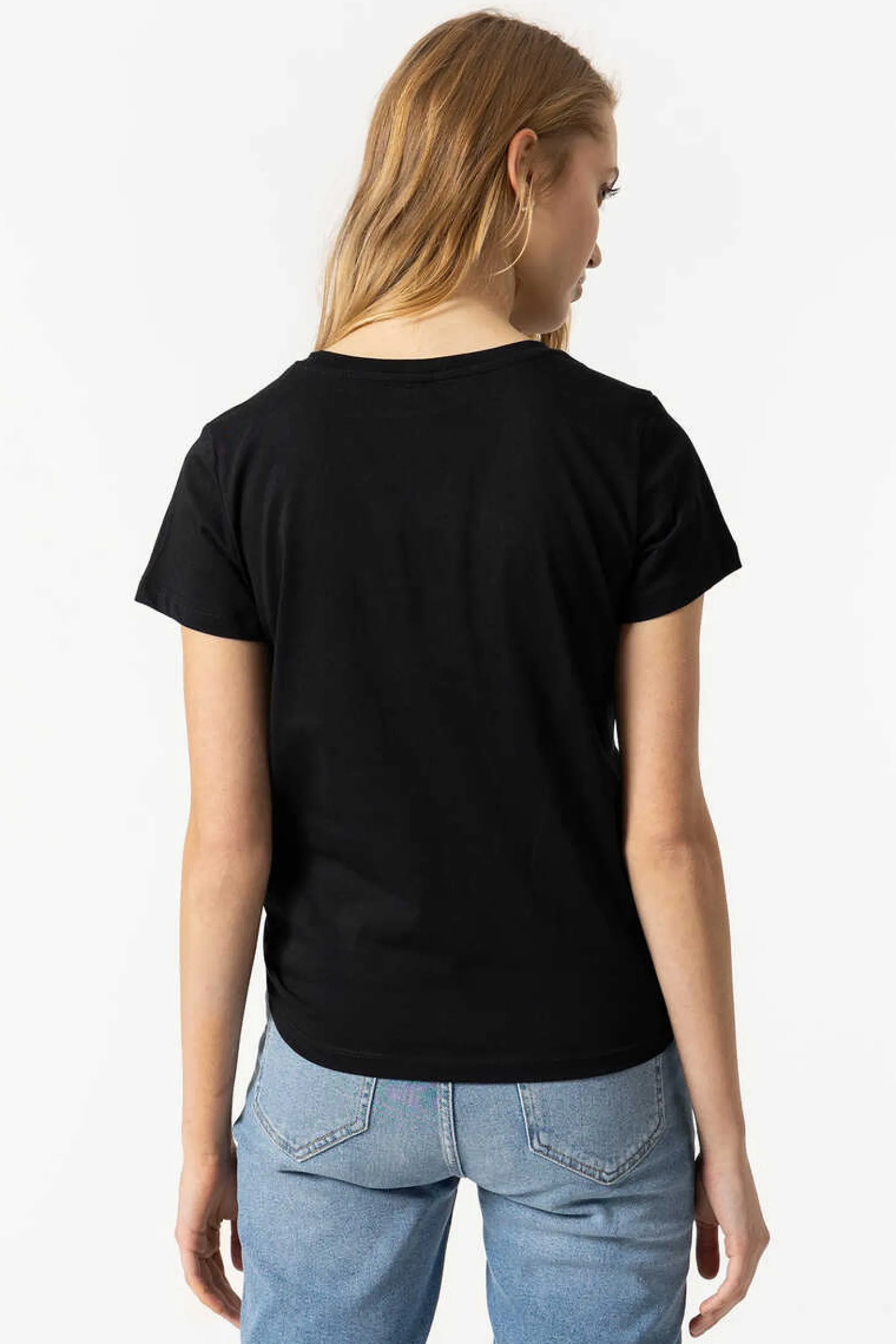 T-Shirt Estampado Frontal Com Apliques