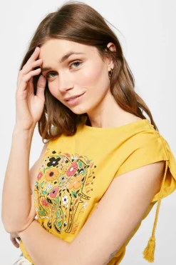 T-Shirt Franzidos Ombros Cordao