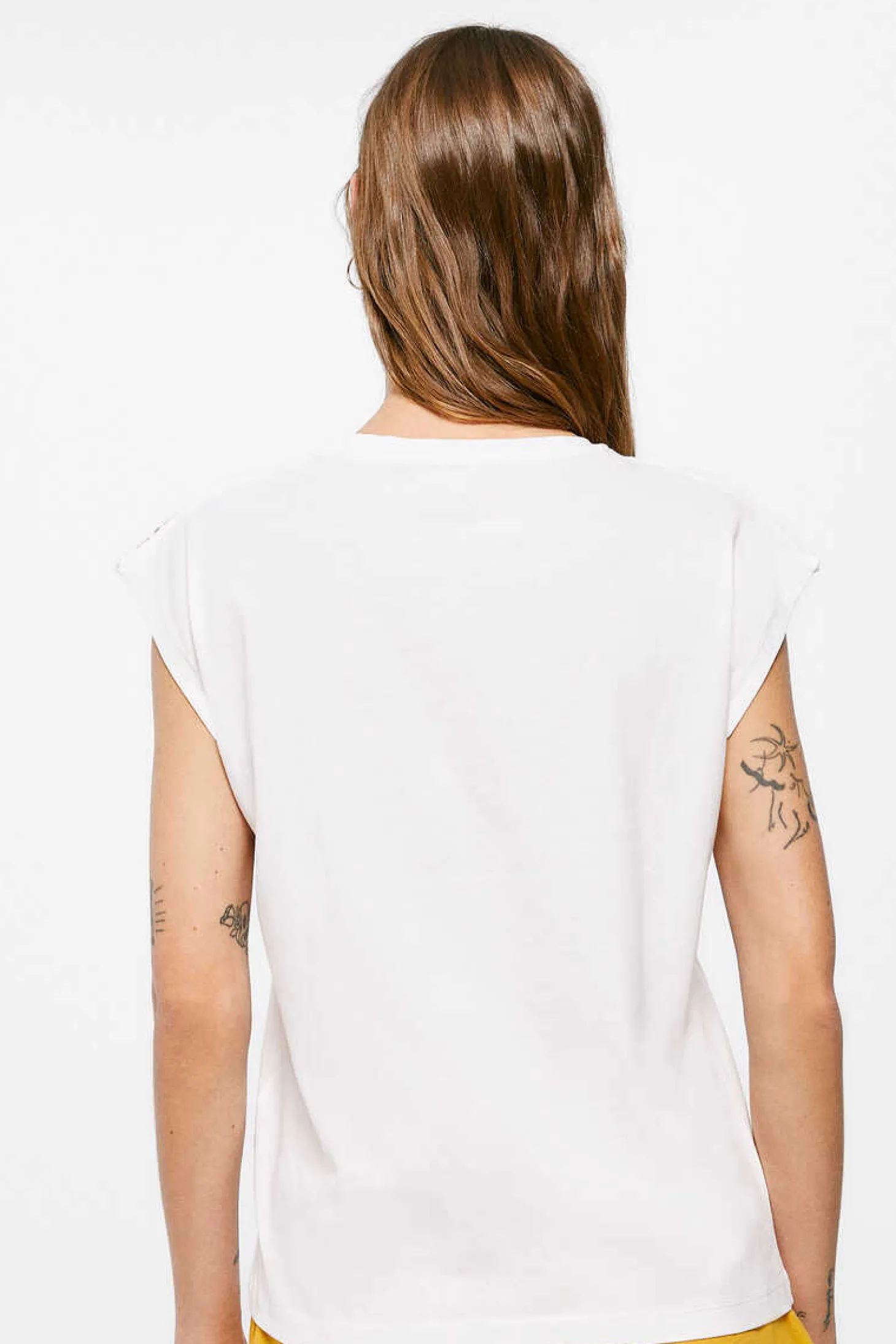 T-Shirt Grafica Crochet Ombro