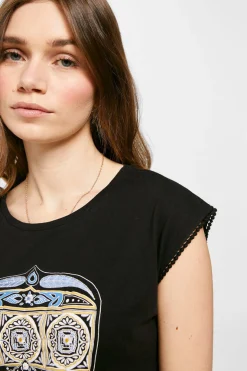 T-Shirt Grafica Etnica