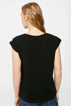 T-Shirt Grafica Etnica Relevo