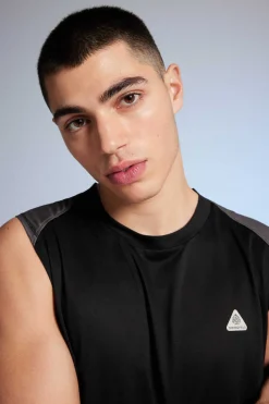 T-Shirt Sem Mangas Outdoor