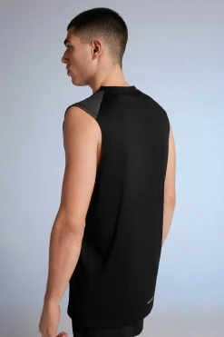 T-Shirt Sem Mangas Outdoor