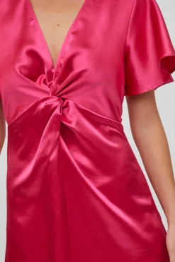 Vestido Acetinado De Manga Curta