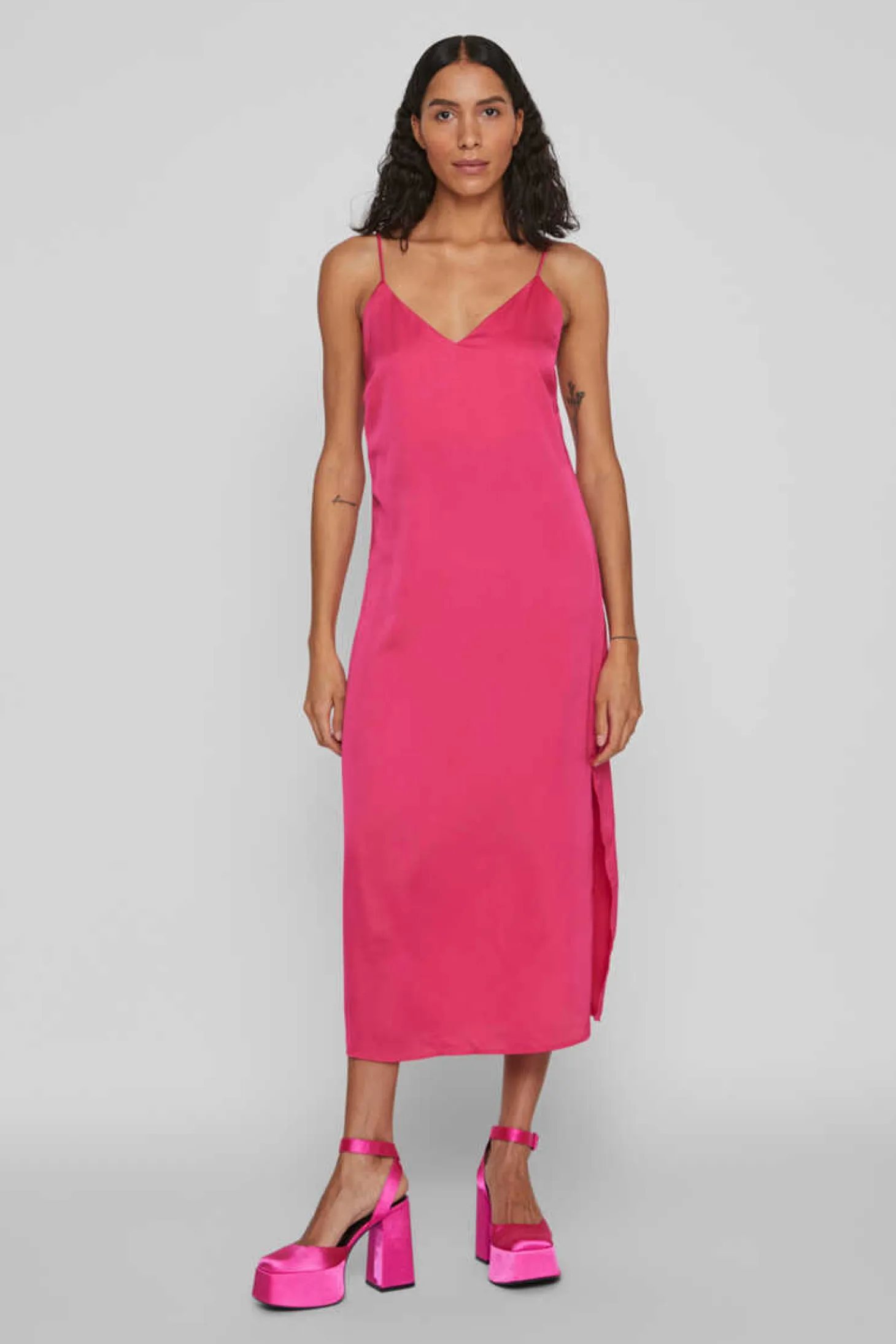 Vestido Comprido De Alcas Acetinado