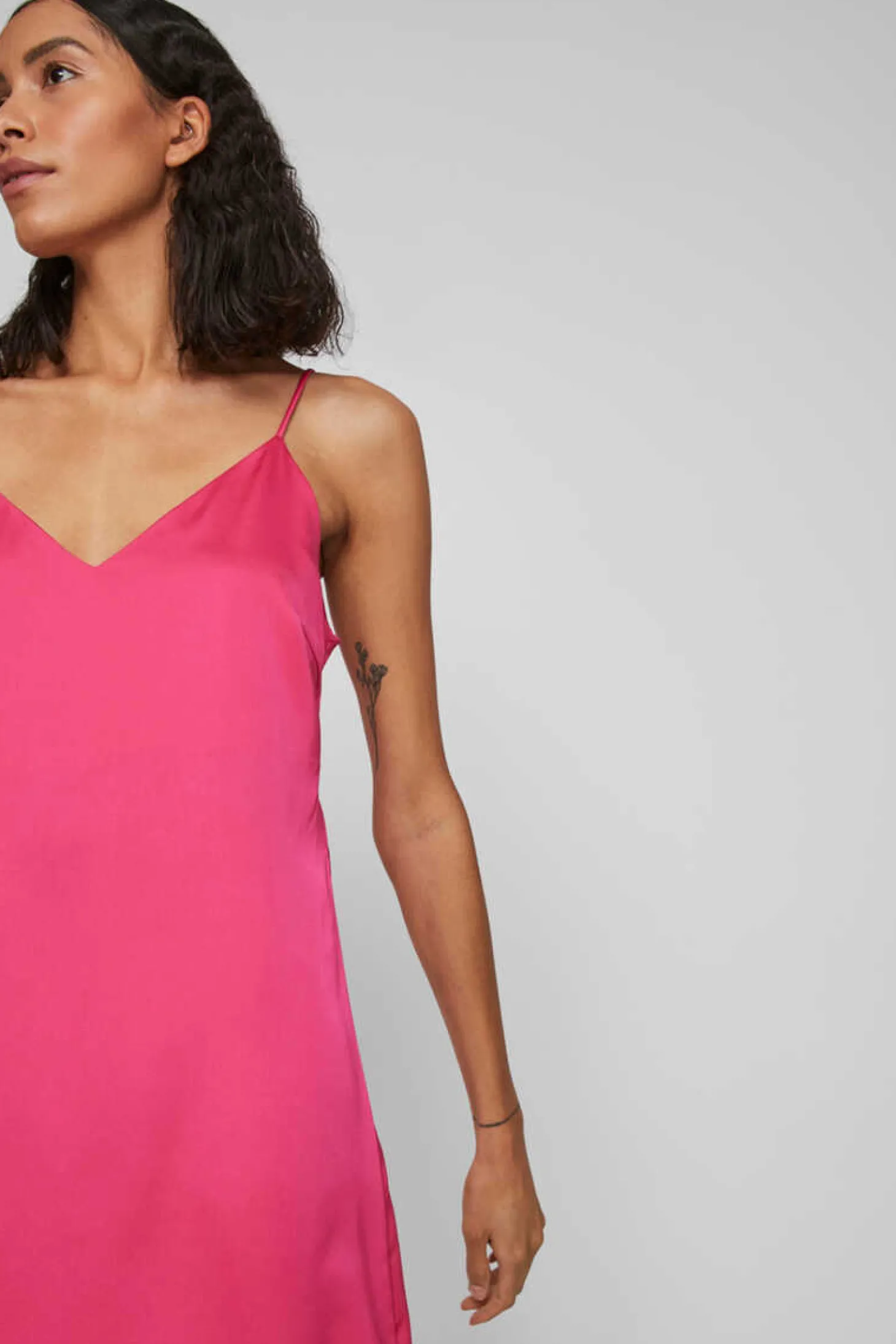 Vestido Comprido De Alcas Acetinado