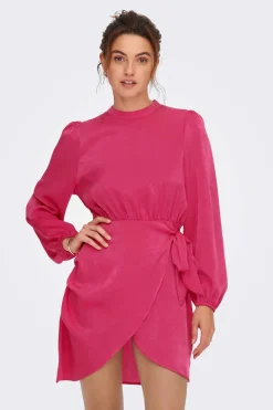 Vestido Curto Acetinado