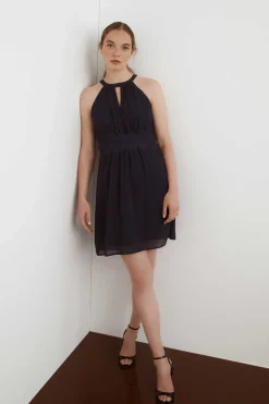 Vestido Curto Com Gola Halter