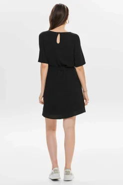 Vestido Curto De Manga 2/4 E Decote Redondo