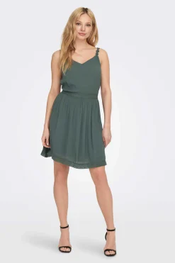 Vestido Curto Gola Em Bico