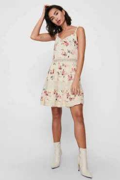 Vestido Curto Gola Em Bico