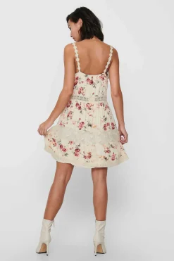 Vestido Curto Gola Em Bico