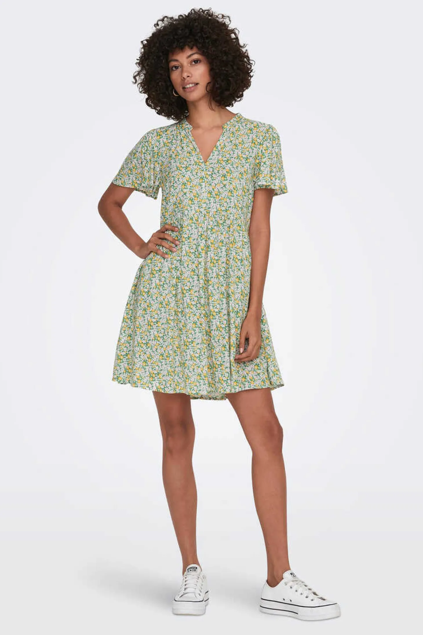 Vestido Curto Manga Curta