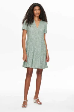 Vestido Curto Manga Curta