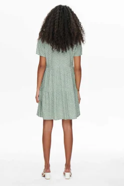 Vestido Curto Manga Curta