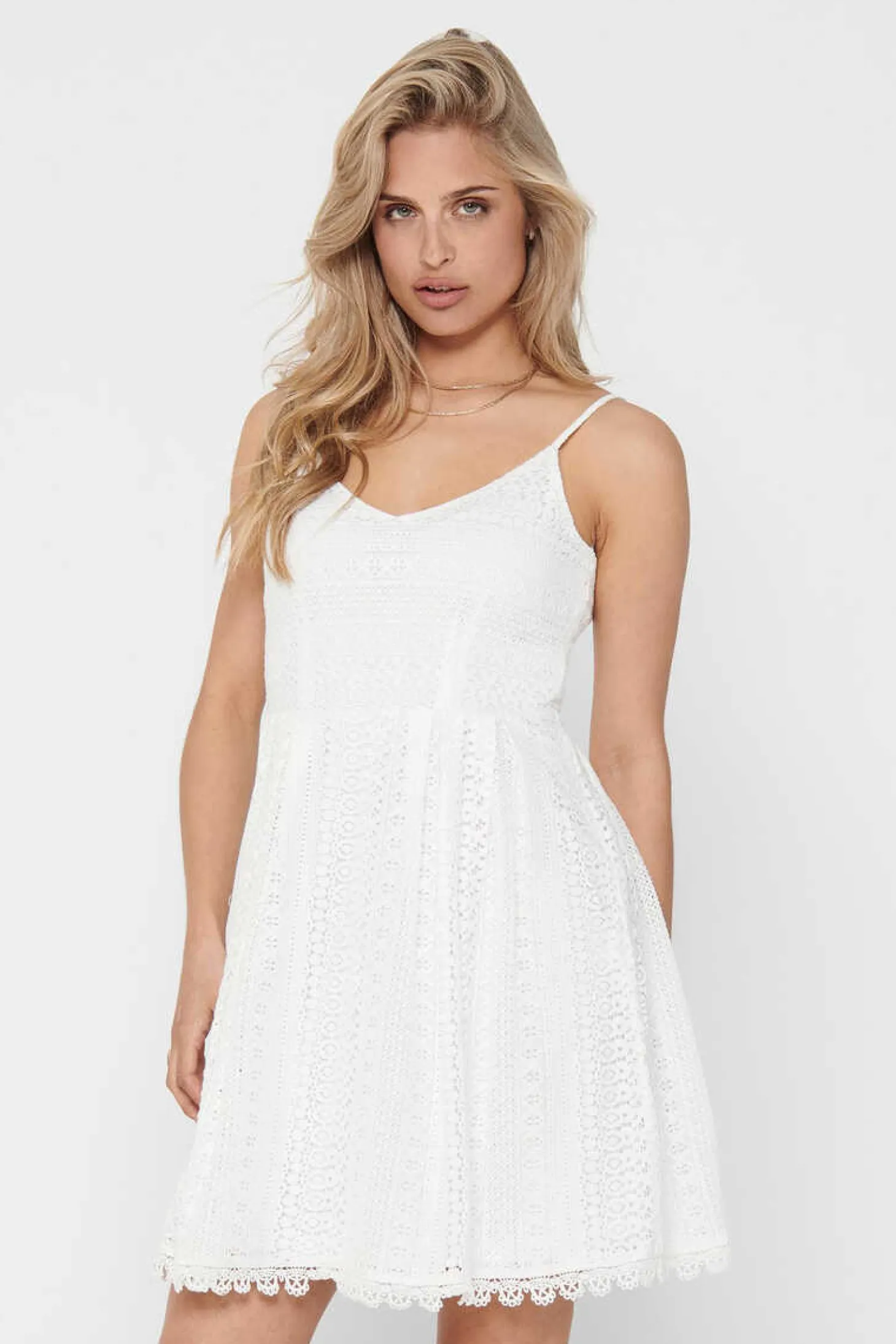 Vestido De Alcas Renda