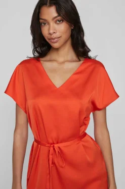 Vestido Midi Acetinado De Manga Curta