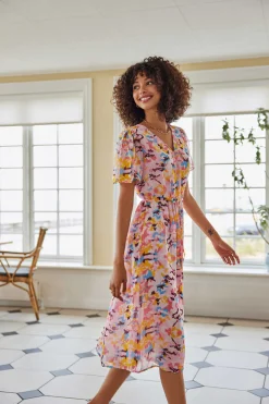 Vestido Midi Manga Curta